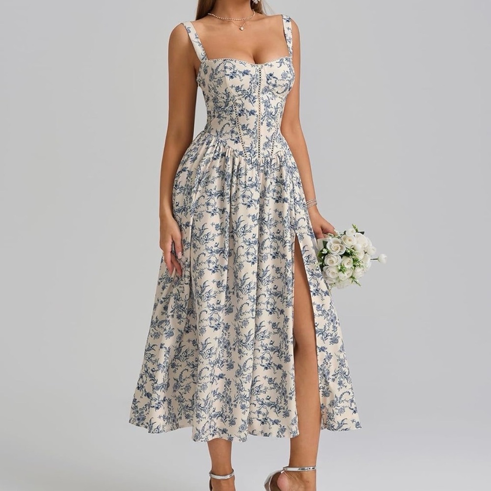 Chic Blue and White Floral Midi Dress
